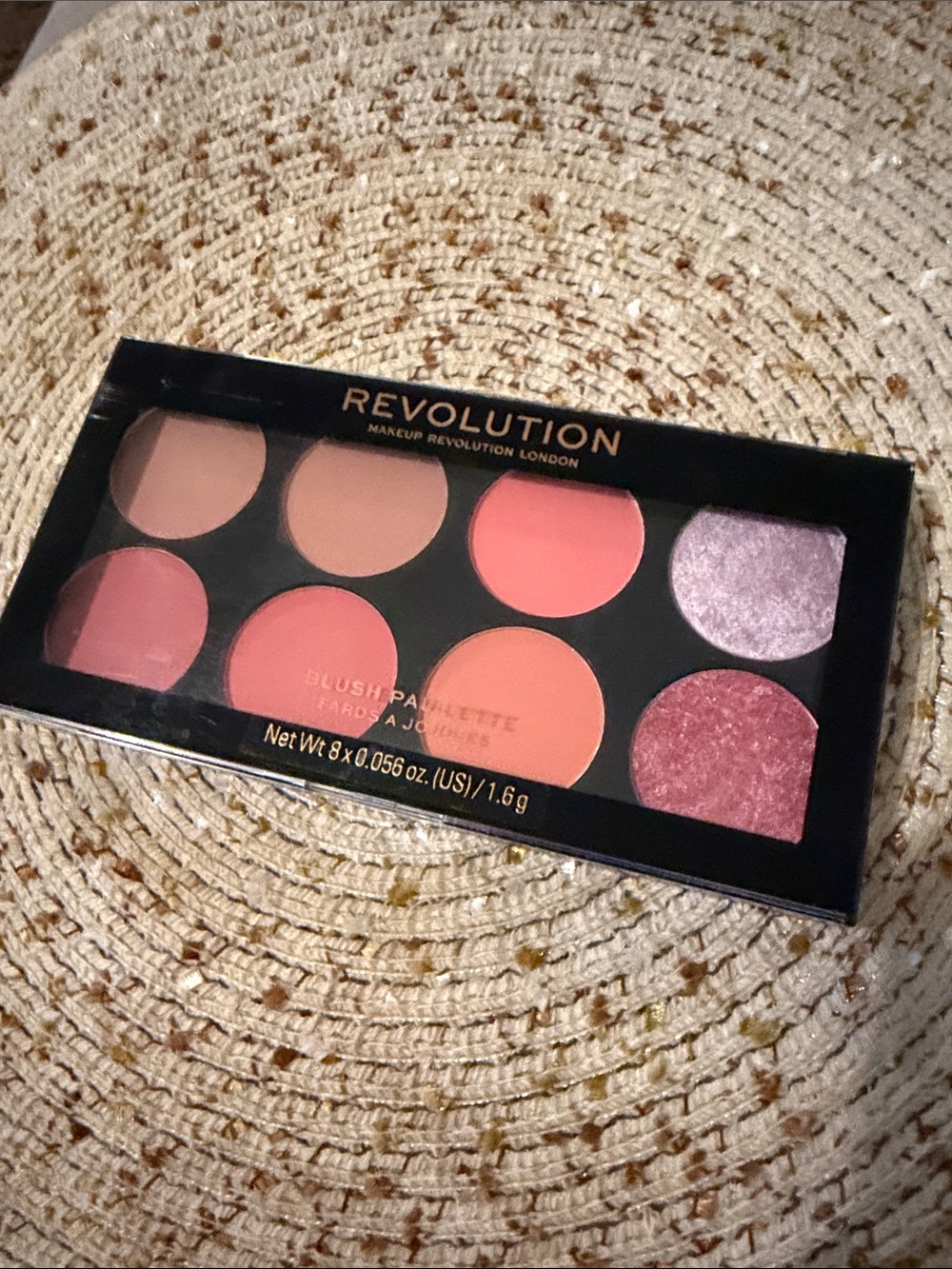 Revolution ultra Blush Palette – Pink, Peach & Mauve Tones